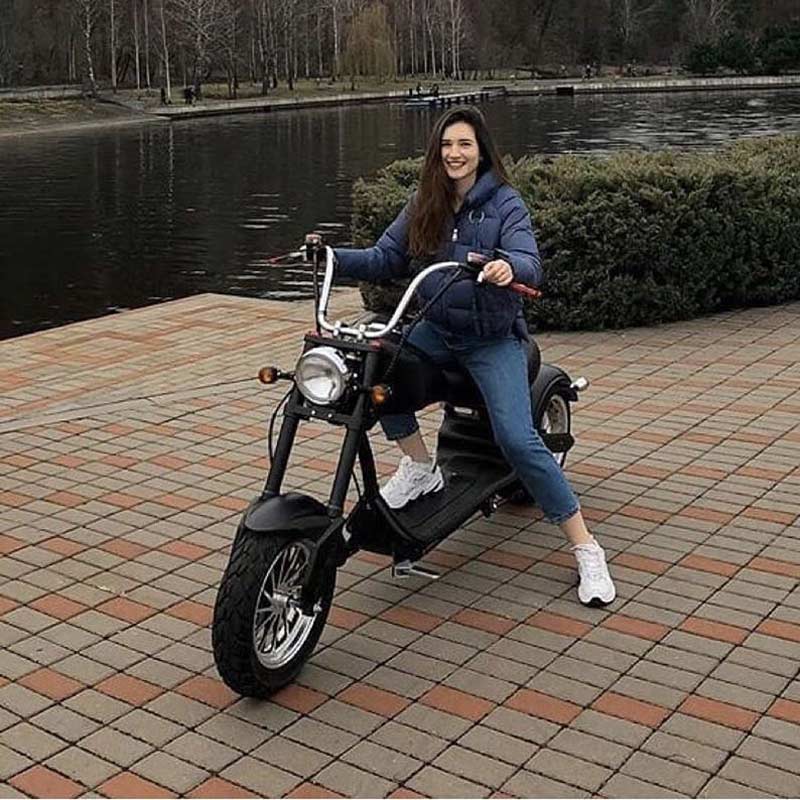 biker-mädchen-schwarz-web biker mädchen schwarz web